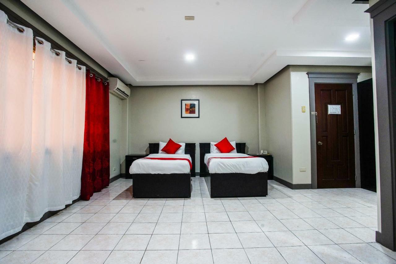 Oyo 192 Tcc Condo-Hostel Davao City Exterior foto
